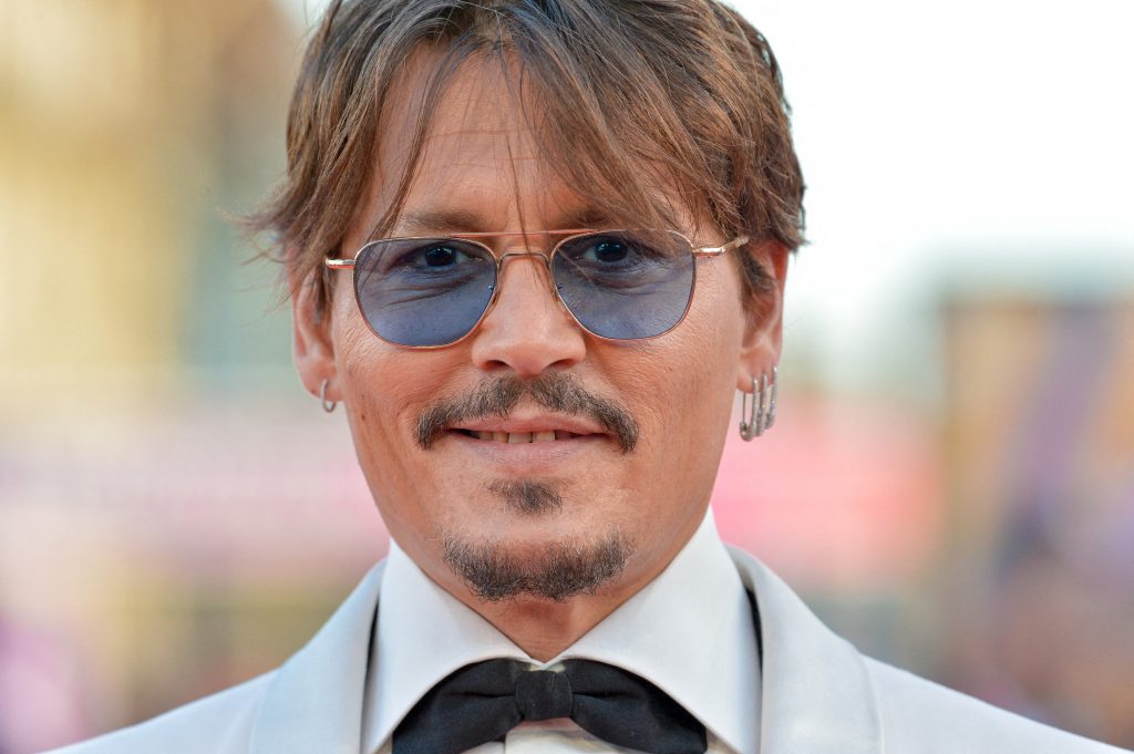 Cum a decăzut Johnny Depp, cel mai iubit star de cinema din lume