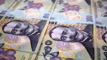 Statul îți dă, dar nu îți bagă și-n traistă. Firmele plătesc dobânzi uriașe atunci când se împrumută