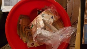 Procurorii DNA îi acuză pe cei din MAI că au publicat înaintea lor date din dosarul de corupție de la Suceava, cu banii găsiți în lighean și pereți