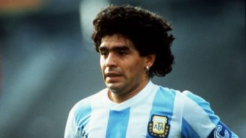 Tricoul cu numărul 10 ar putea să nu mai existe în fotbal, în semn de doliu și respect pentru Maradona