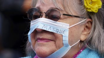 STUDIU. De ce nu cred unii oameni în Covid