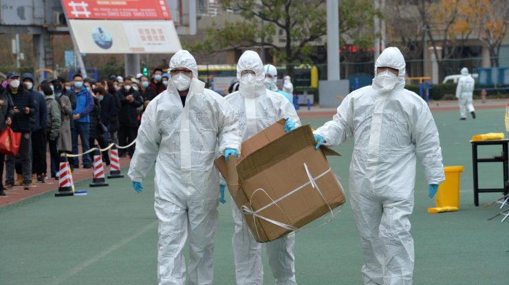 Site-urile de călătorii din China se blochează înainte de redeschiderea frontierelor. Infecțiile sunt în creștere