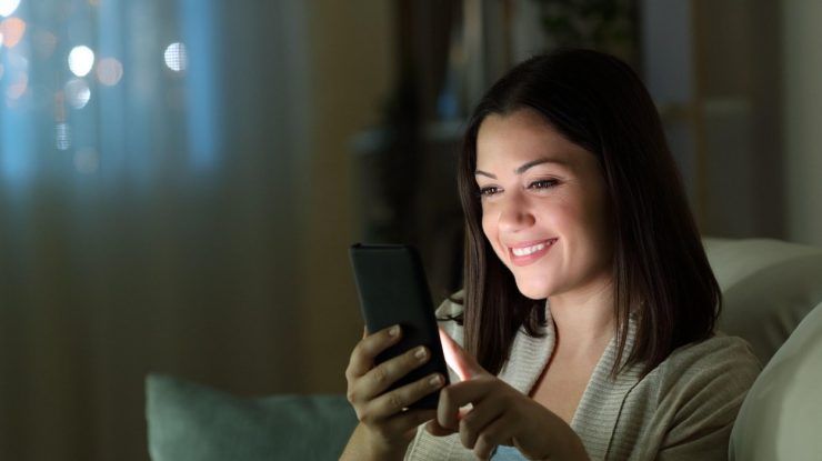 STUDIU. Mesajele din telefonul tău ar putea depista dacă suferi de stres post-traumatic