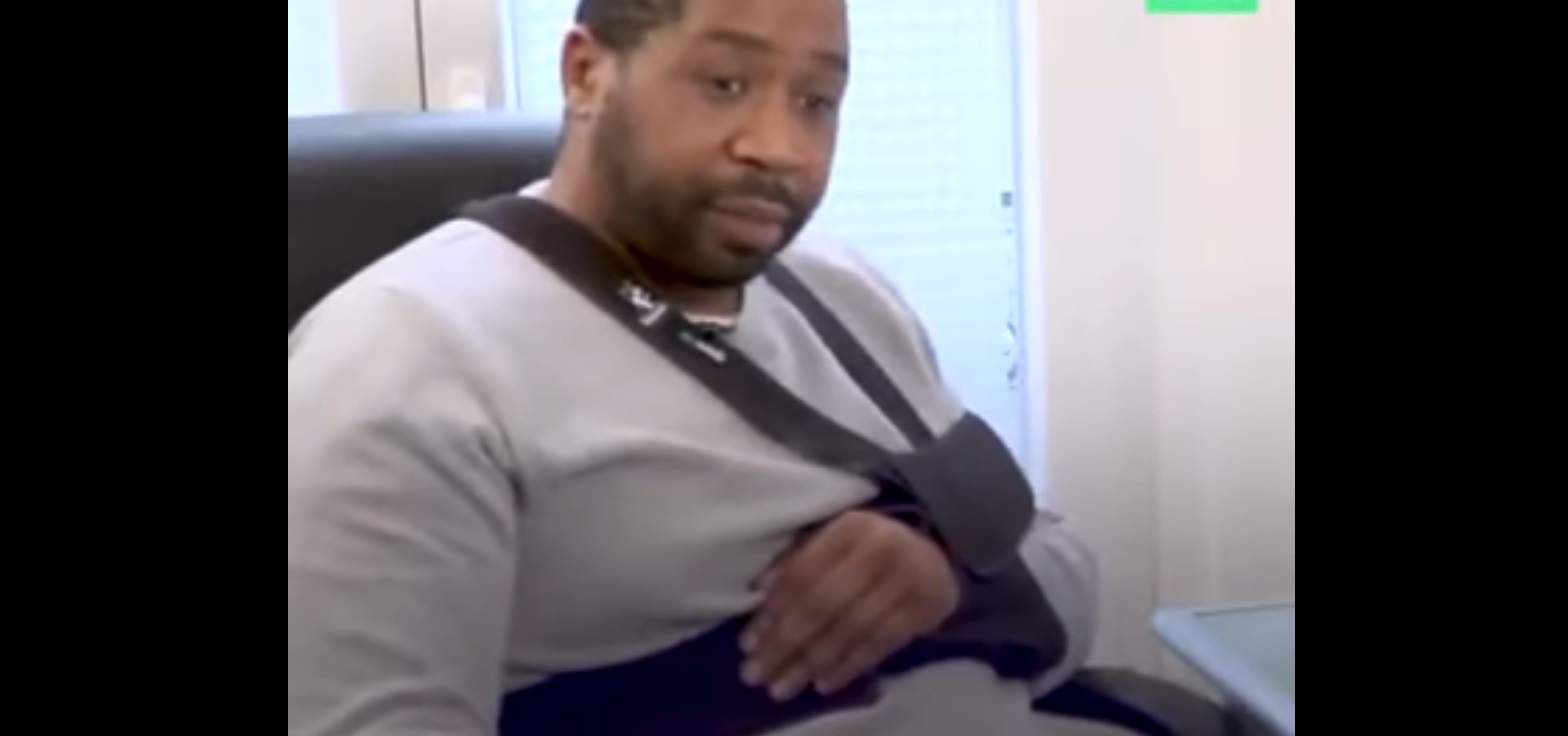 Trei polițiști francezi, suspendați după ce au bătut cu bestialitate un producător muzical în studioul său din Paris. VIDEO