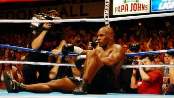 Mike Tyson vs. Roy Jones Jr., în cel mai așteptat meci din box. Lupta „titanilor” are loc sâmbătă, în „Orașul Îngerilor”