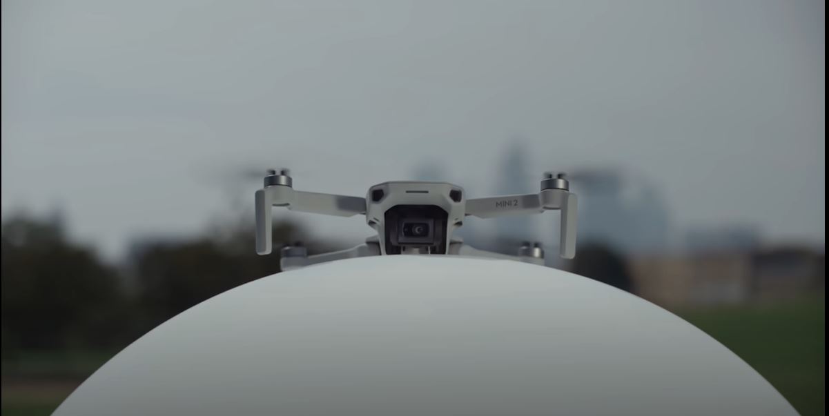 DJI prezintă Mini 2, drona de buzunar. Filmează la rezoluție 4K
