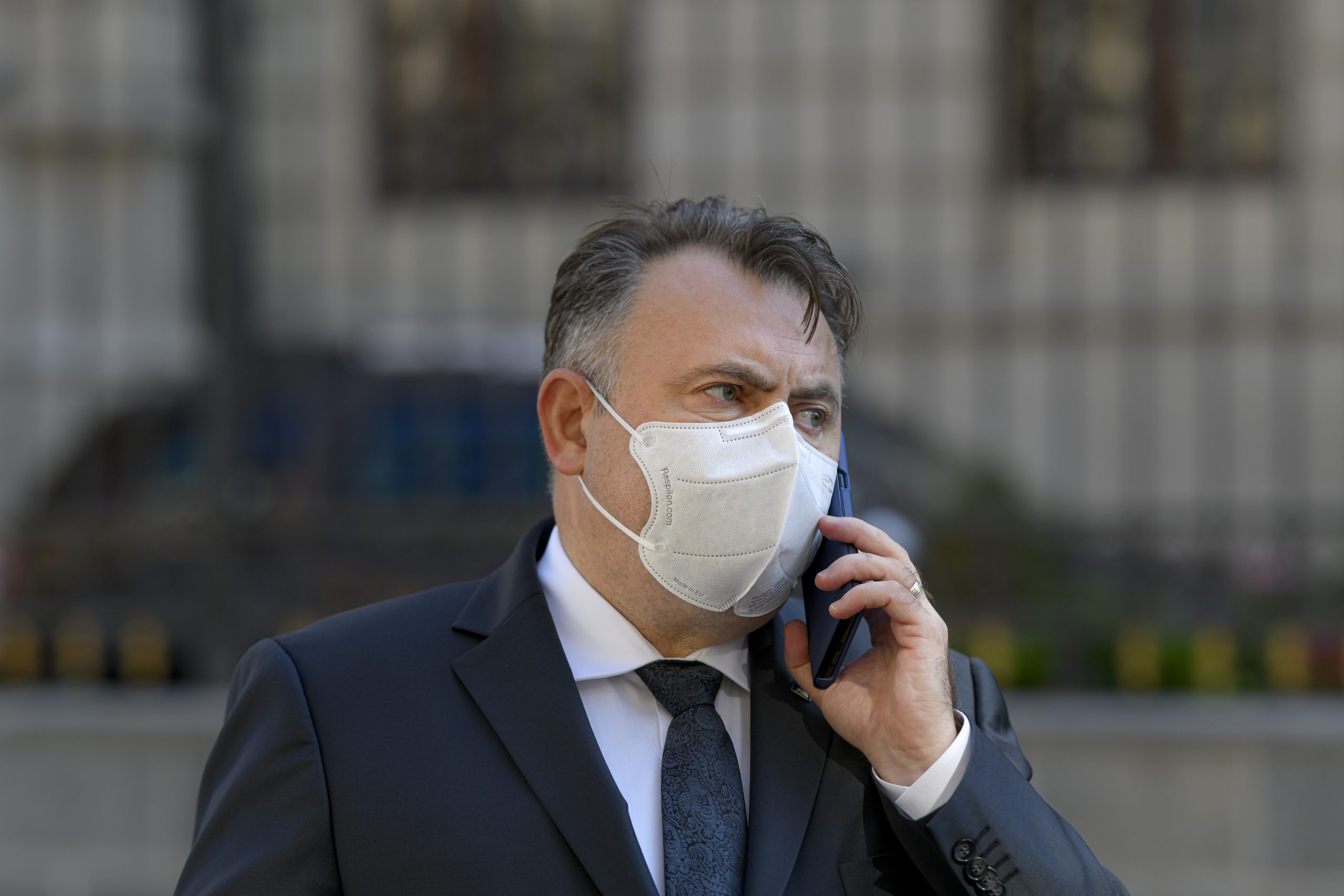 Noi tensiuni în PNL: Nelu Tătaru, acuzat că „a înscăunat” președinte de filială un om care nu e membru de partid