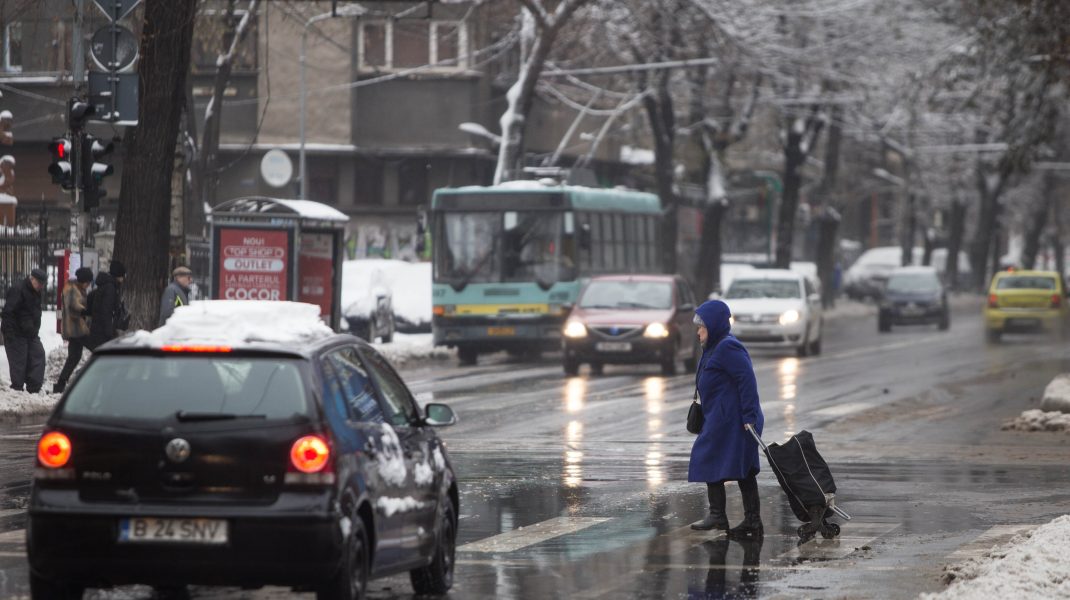 Cod galben de ninsori în Sudul țării. Cum va fi vremea în București, de luni