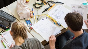 Peste 100 de studenți români, de la Harvard, au creat o platformă online pentru olimpiade. La ce materii se pot înscrie elevii