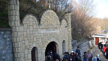 Peștera Sfântul Andrei