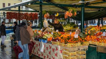 Analiștii economici trag un semnal de alarmă: Lumea, în pragul unei crize cu „de toate”