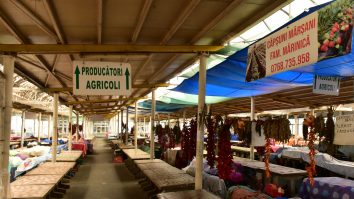 Situația piețelor, incertă. Ministrul Agriculturii nu are încă soluții, dar îi acuză pe primari că nu caută rezolvări