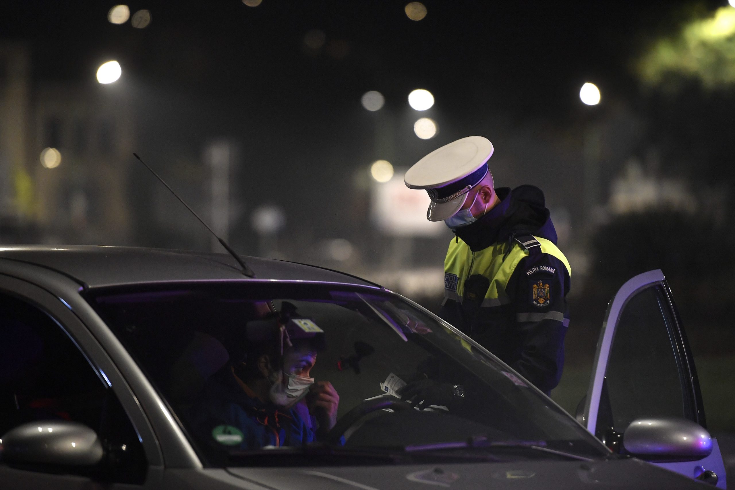 Amenzile rutiere ar putea crește semnificativ de la 1 ianuarie 2022. La ce valoare ar putea ajunge punctul de amendă