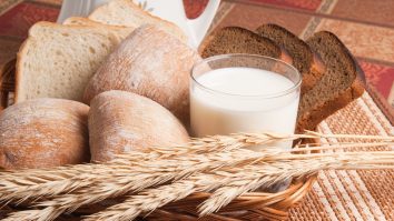 Sfatul cercetătorilor în lupta contra Covid-19: Adăugați vitamina D în pâine și lapte