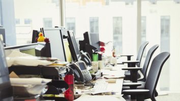 Lighthouse, aplicația care face distanțarea dintre angajați posibilă la locul de muncă