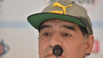 Diego Maradona, operat de urgență pe creier: „Arată foarte trist, n-are poftă de mâncare”