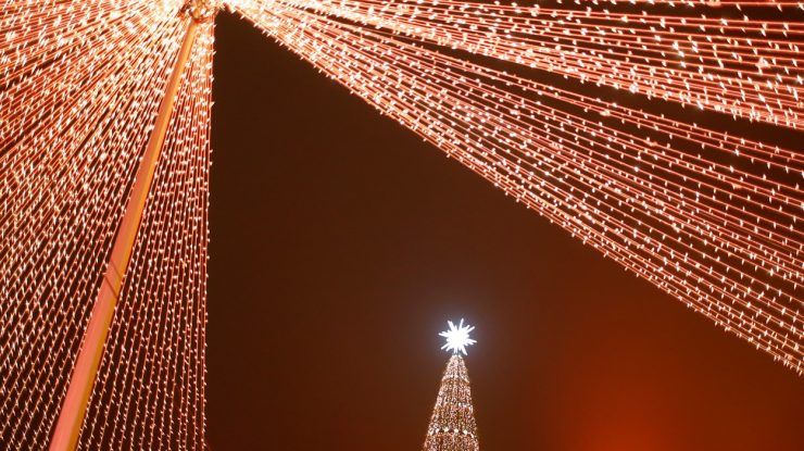 Fără luminițe de Crăciun în sectorul 6. Explicația primarului: „Sunt prea scumpe. Aș putea face o grădiniță”