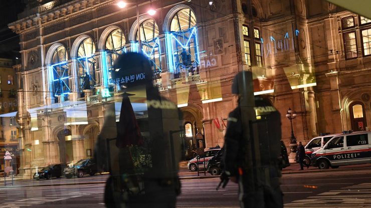 Atac terorist la Viena. Cea mai grea noapte a polițiștilor austrieci din ultimii unsprezece ani