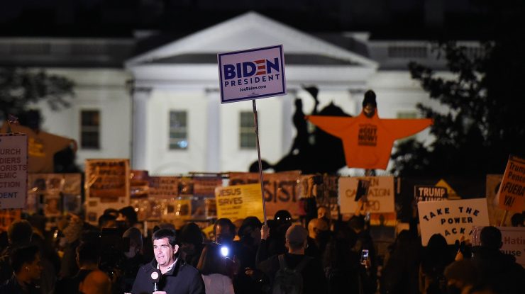 Alegeri SUA 2020. Ciocniri violente între protestatarii BLM și suporterii pro-Trump în fața Casei Albe