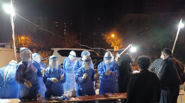 Doi angajați din Tianjin, testați pozitiv cu Covid, după ce China anunțase urme de virus pe carne de import