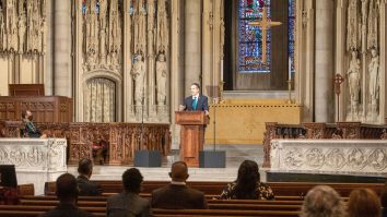 Liber la slujbele religioase în New York. Curtea Supremă a decis că pot avea loc