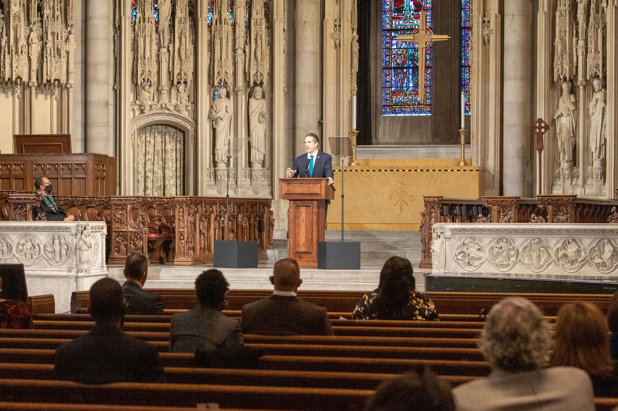 Liber la slujbele religioase în New York. Curtea Supremă a decis că pot avea loc