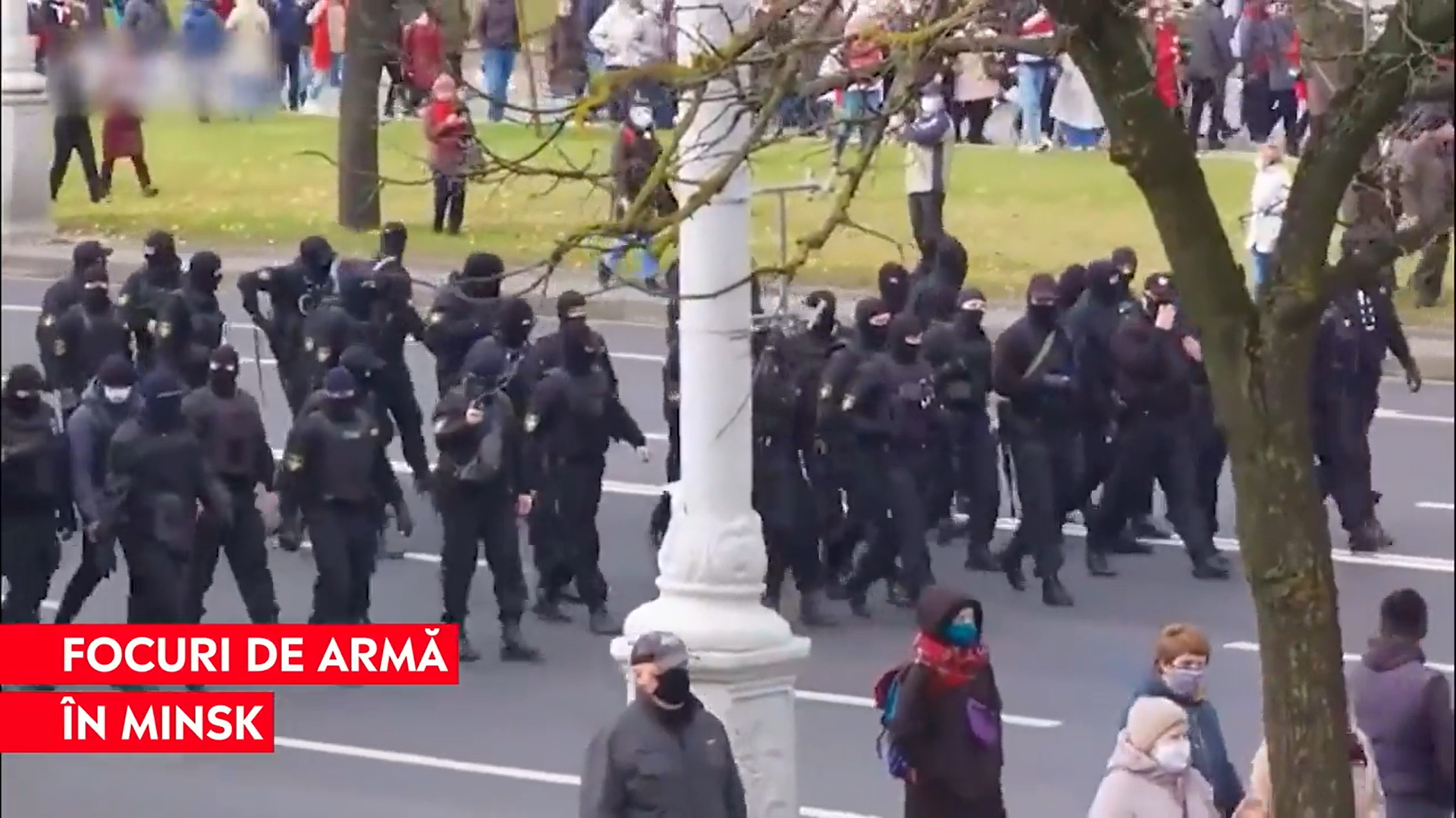 Protestatarii din Belarus, amenințați că se va trage în ei. 200 dintre manifestanți, bătuți și arestați