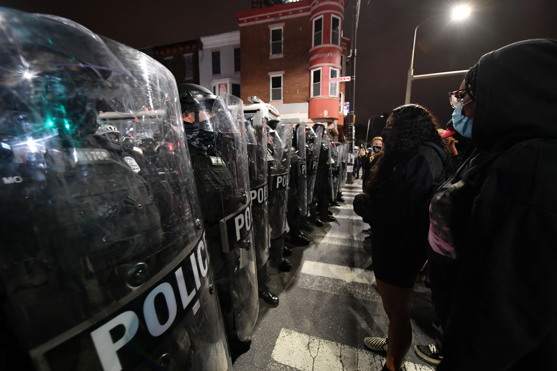 Fox News: ar putea avea loc violențe în ziua scrutinului din SUA. Australia a emis un avertisment de călătorie în America