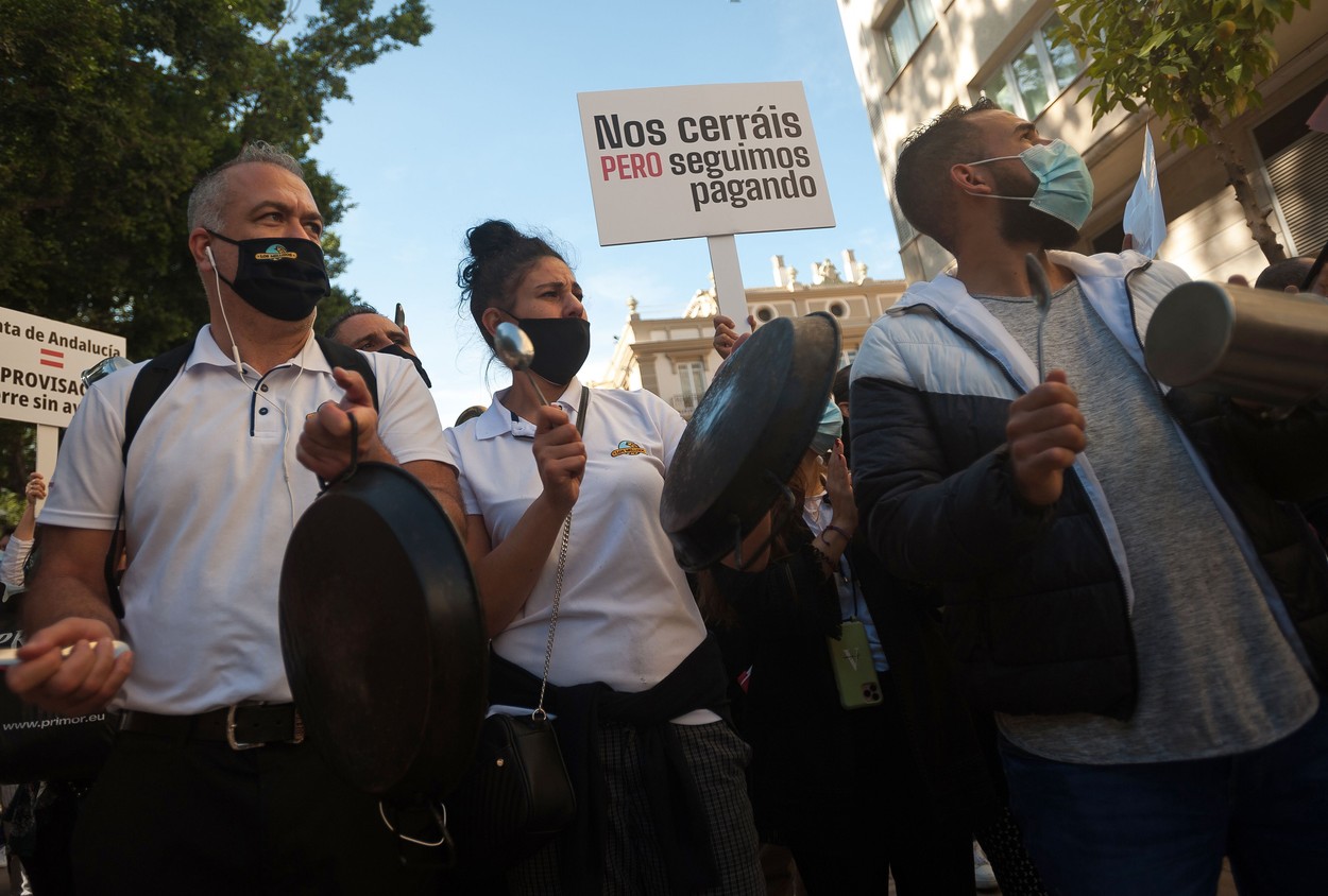 Proteste cu tigăi pe străzile din Spania. Patronii de restaurante aflați în pragul falimentului cer ajutor Guvernului