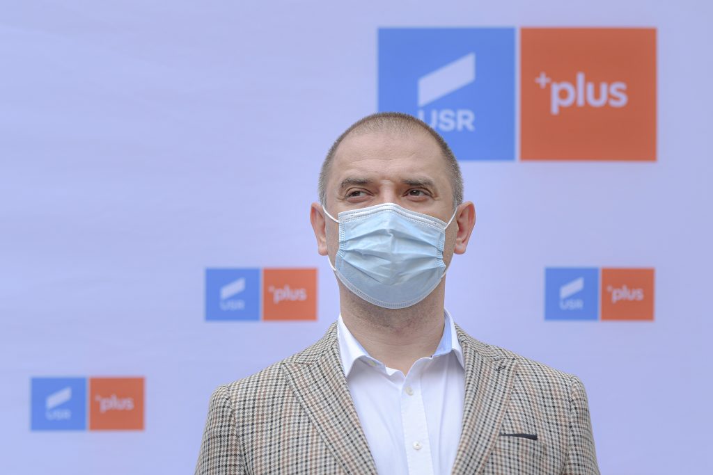 Radu Mihaiu, primarul sectorului 2: „De azi sunt posibil contact direct. Soția mea are simptome de COVID”