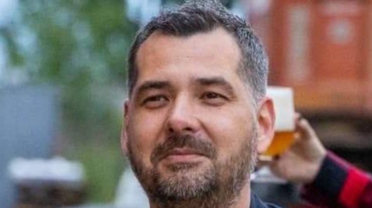 Mesajul dur al directorului Crucii Roșii Sibiu: „De ce, române? Mureai fără nuntă, stând bot în bot la pahar”