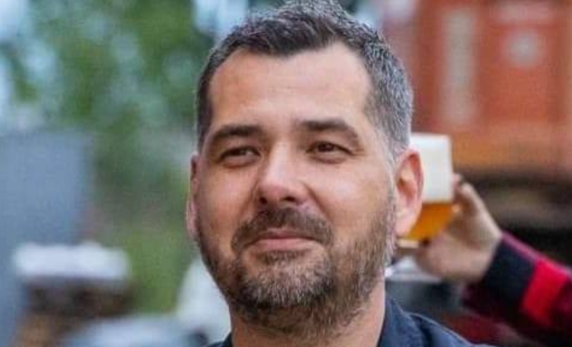 Mesajul dur al directorului Crucii Roșii Sibiu: „De ce, române? Mureai fără nuntă, stând bot în bot la pahar”