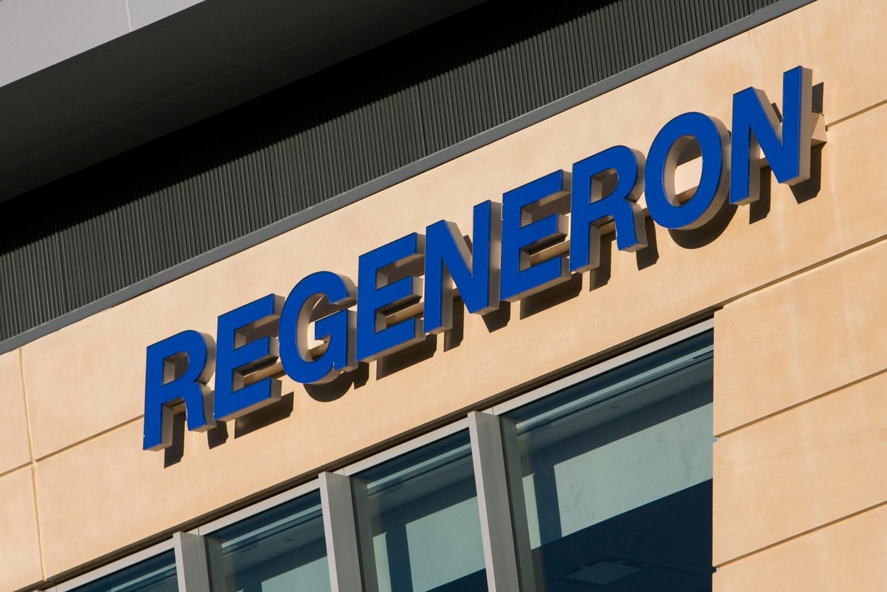 FDA autorizează folosirea de urgență a Regeneronului pentru cazurile COVID-19 ușoare și moderate