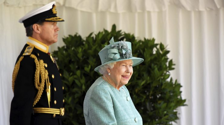 Regina Elisabeta anulează petrecerea Crăciunului în Sandringham