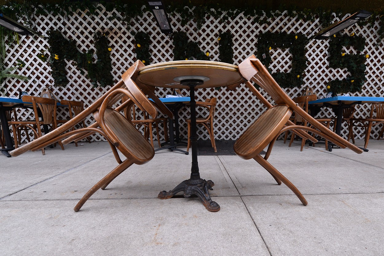 Măsuri drastice pentru New York. Barurile și restaurantele se închid la ora 22.00