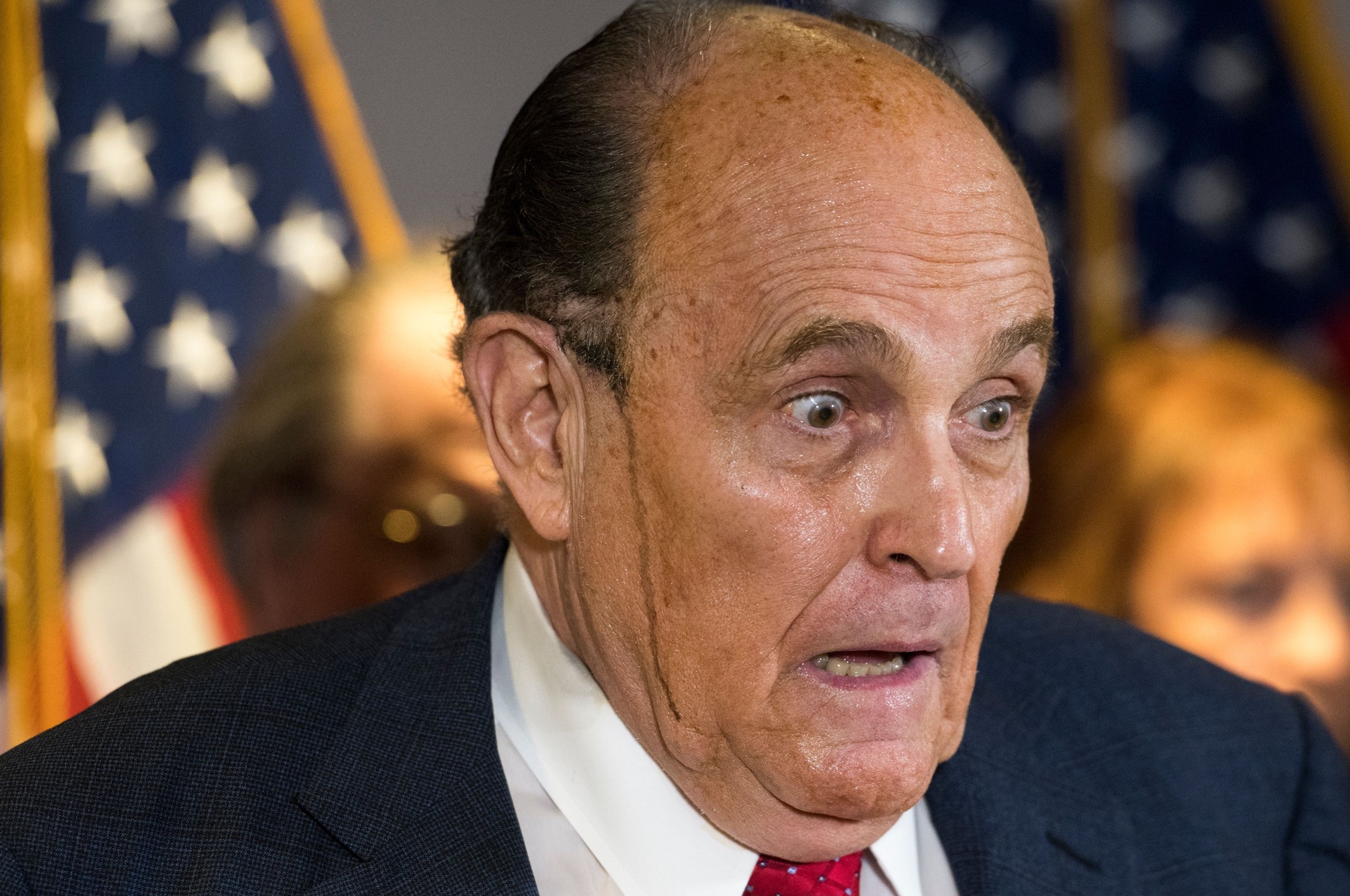 Percheziții în apartamentul și biroul lui Rudy Giuliani, avocatul lui Donald Trump. „Ce au făcut azi se numește delict legal”