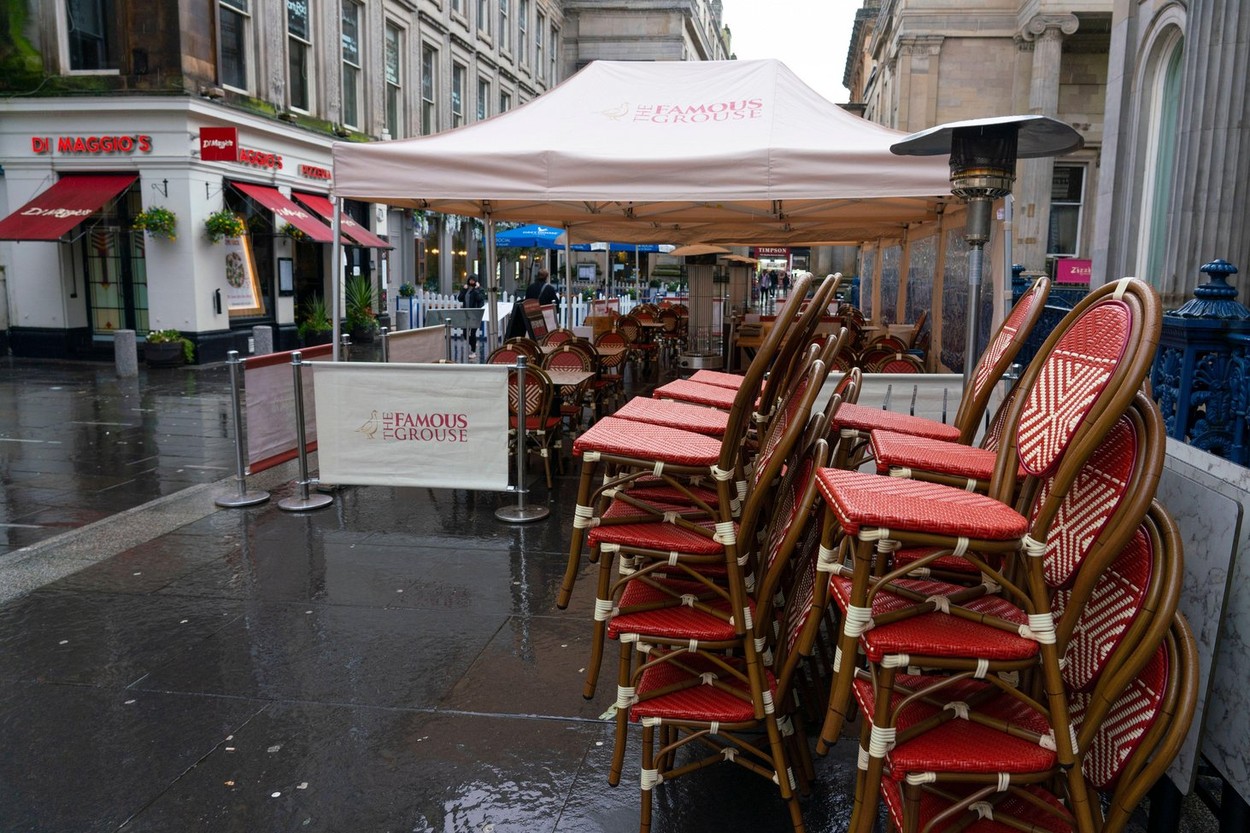 Restricții drastice în Scoția. Cel mai mare oraș al țării intră în lockdown vineri, la ora 18:00