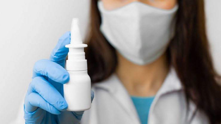 A apărut spray-ul nazal care protejează împotriva coronavirusului și împiedică transmiterea. Cum funcționează