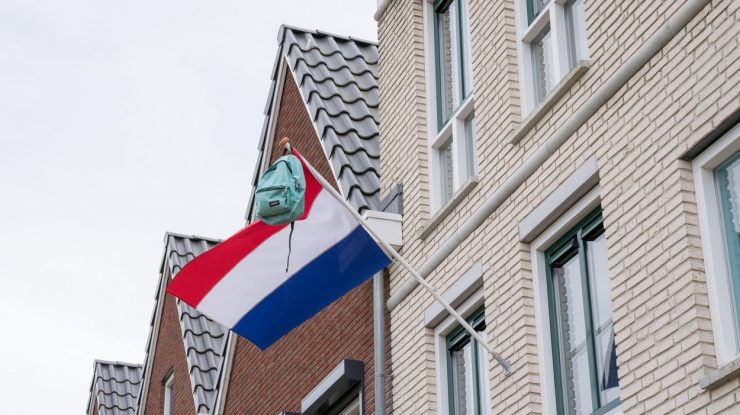 Olanda își mută personalul diplomatic de la Kiev la Liov
