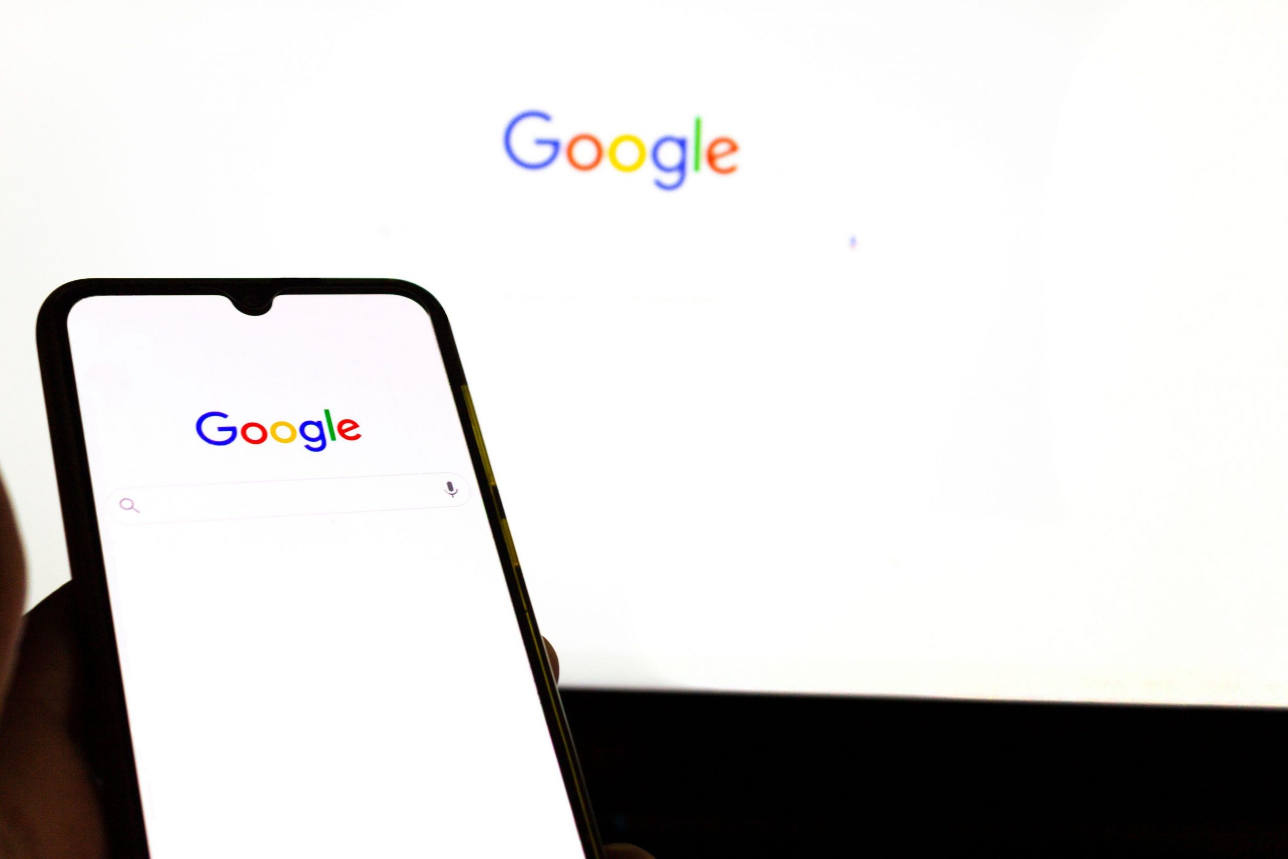 Cum s-a ajuns Android gigantul deţinut de Google. Marele avantaj în lupta cu Apple