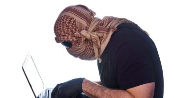 Rețelele teroriste folosesc social media pentru comunicare. Metodele folosite de teroriști pentru a ascunde mesajele reale