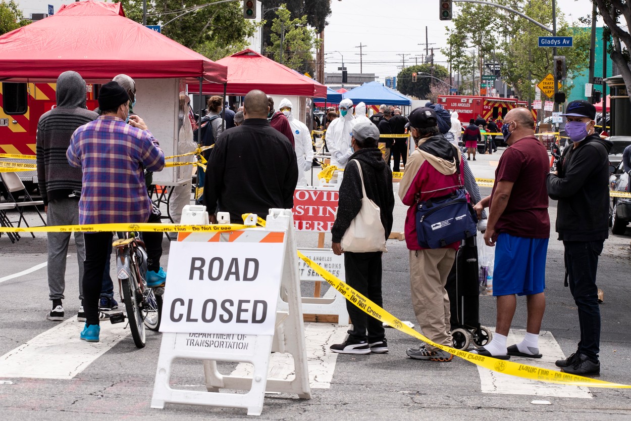 Statul la coadă contracost, la mare căutare pentru americanii care aleg să călătorească de Ziua Recunoștinței. Cu cât este plătit serviciul