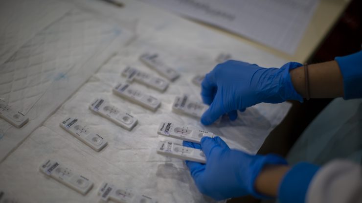 Afaceri ilegale cu teste COVID. Statul german a decontat mii de teste antigen neefectuate