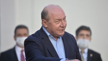 Băsescu: „Nu lăsați viața oamenilor pe mâna lui Arafat. Nu poate coordona lucid în situații de criză”