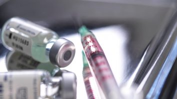 Vaccinul ROR ar putea să ne ferească și de SARS-CoV-2. Explicațiile oamenilor de știință