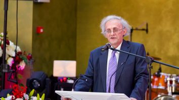 Vasile Astărăstoae: Lockdown-ul nu opreşte virusul, doar îl încetineşte