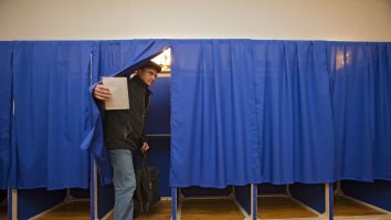 MAE a lansat harta interactivă a secţiilor de votare din străinătate