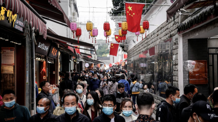 Prețul renașterii din pandemie în Wuhan. Chinezii se tem acum de europeni