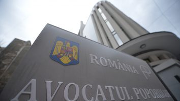Poliţia locală a amendat o persoană care s-a adresat Avocatului Poporului. Reacția instituției