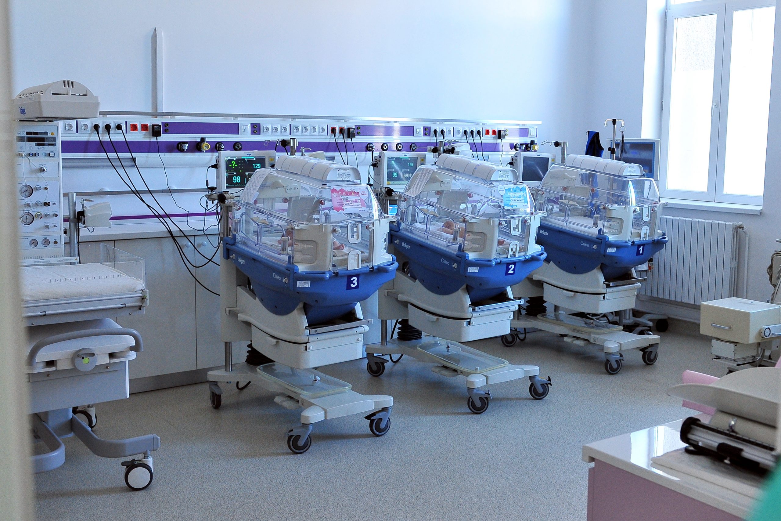 Populația României scade drastic, autoritățile derapează. Câți mai rămânem în țară peste 30 de ani